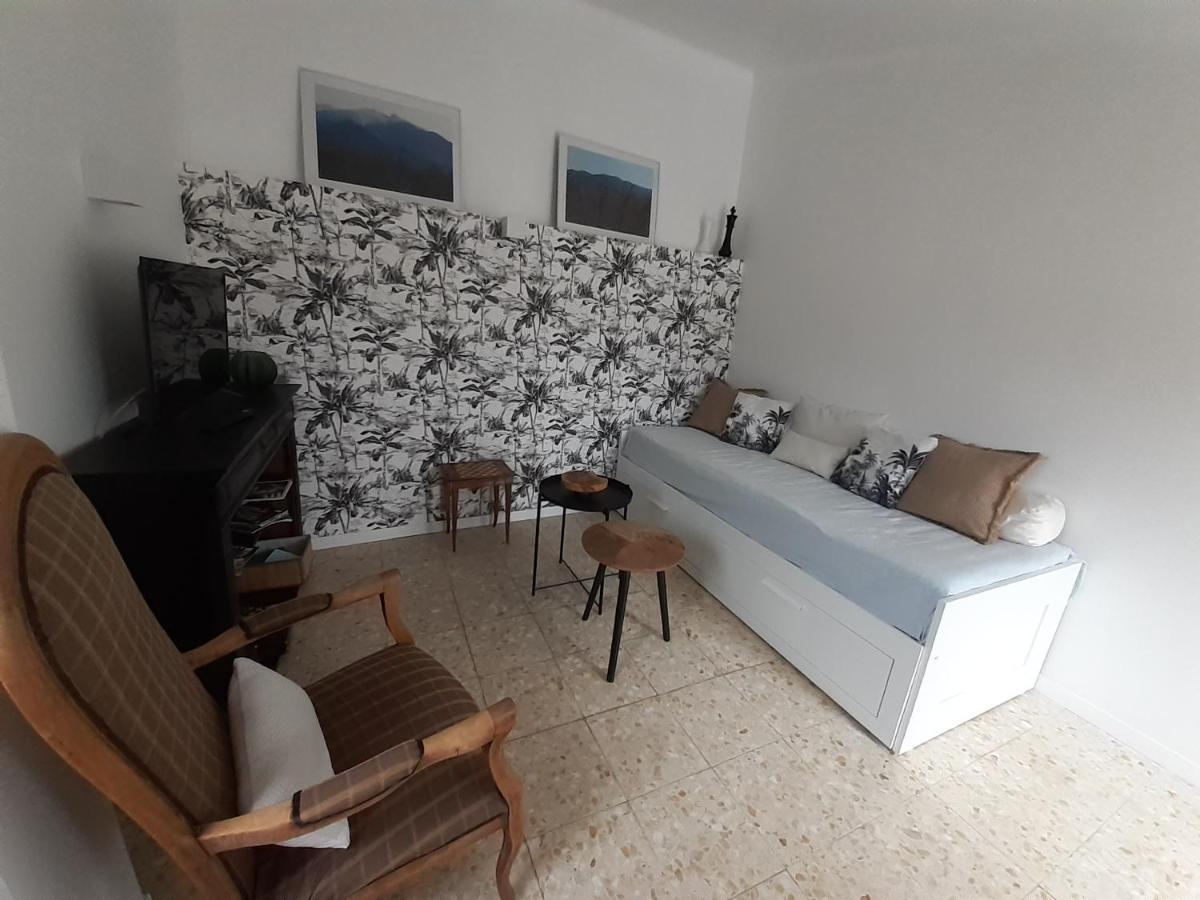 Agreable Maison De Village Avec Terrasse Vinca Dış mekan fotoğraf