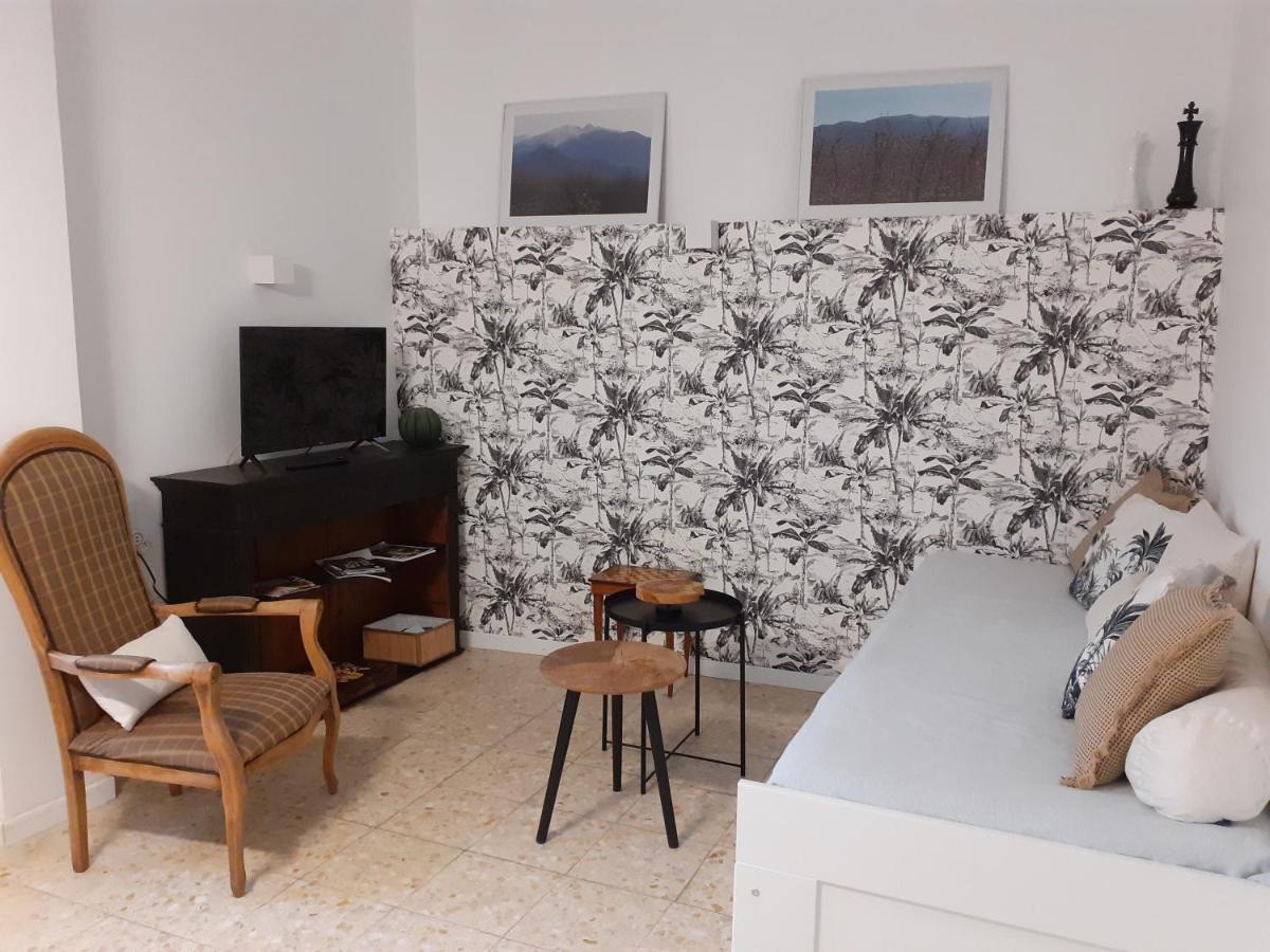 Agreable Maison De Village Avec Terrasse Vinca Dış mekan fotoğraf